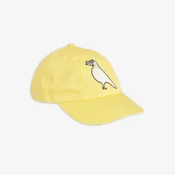 Pigeon Embroidered Cap Yellow