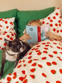 Strawberries Bed Set